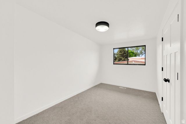 3951 S SOUTHBOURNE WAY, West Valley City, UT 84119