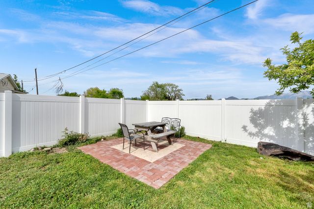 3951 S SOUTHBOURNE WAY, West Valley City, UT 84119