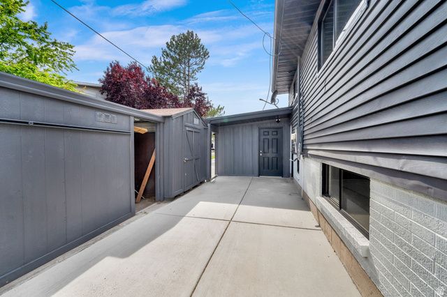 3951 S SOUTHBOURNE WAY, West Valley City, UT 84119