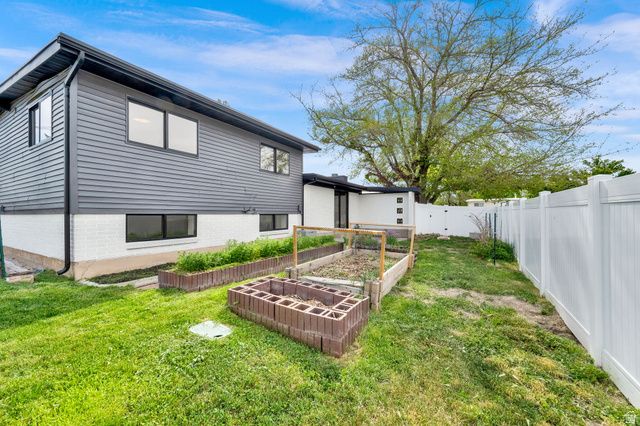 3951 S SOUTHBOURNE WAY, West Valley City, UT 84119