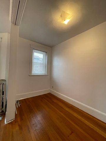 11 Tetlow St 54, Boston, MA 02115