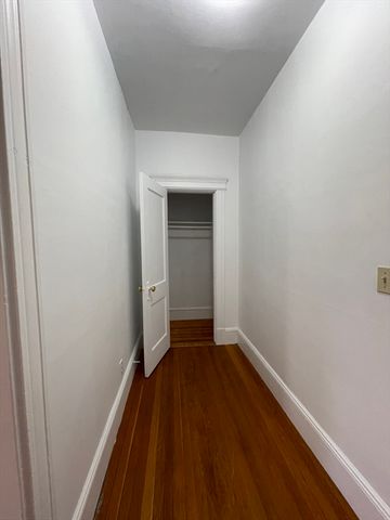 11 Tetlow St 54, Boston, MA 02115