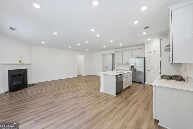 228 Flat Shoal Drive, Bonaire, GA 31005