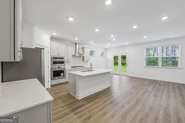 228 Flat Shoal Drive, Bonaire, GA 31005