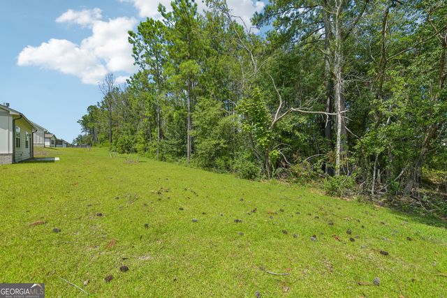 228 Flat Shoal Drive, Bonaire, GA 31005
