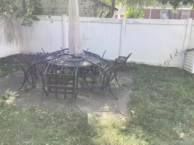 17563 S Mansfield Street, Detroit, MI 48235