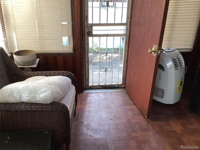 17563 S Mansfield Street, Detroit, MI 48235