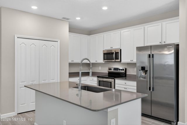 1687 POTTSBURG POINT Drive, Jacksonville, FL 32207