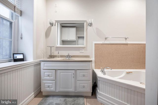 237-41 N BREAD ST #2, Philadelphia, PA 19106