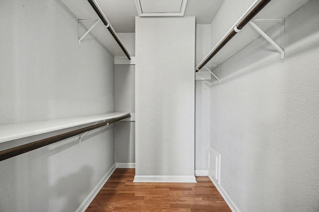 16607 Neumann Drive, Houston, TX 77058