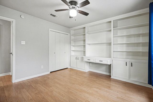 16607 Neumann Drive, Houston, TX 77058