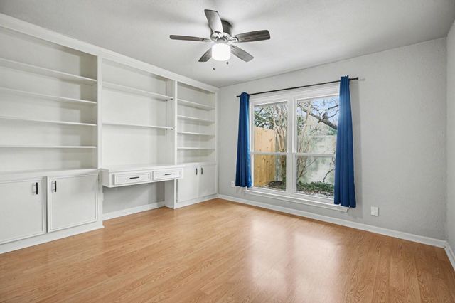 16607 Neumann Drive, Houston, TX 77058