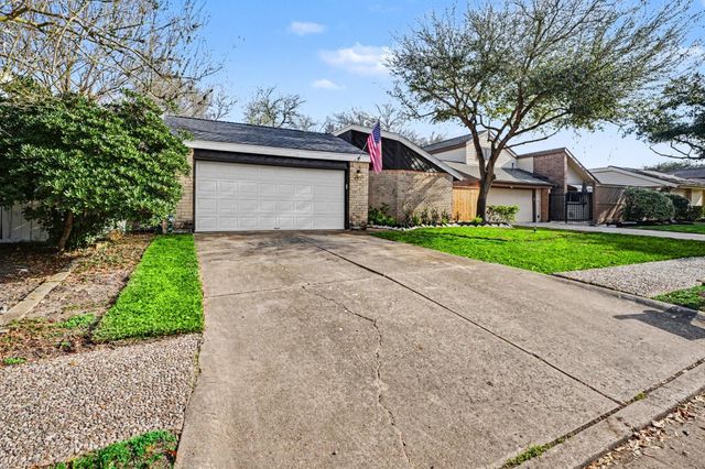16607 Neumann Drive, Houston, TX 77058
