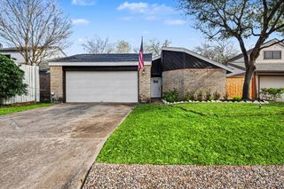 16607 Neumann Drive, Houston, TX 77058