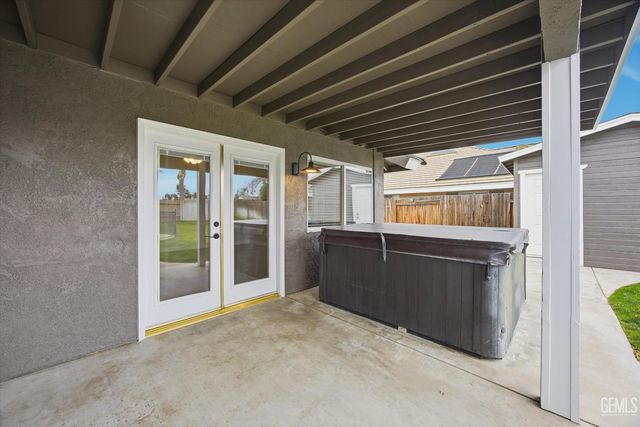 15709 Marty Avenue, Bakersfield, CA 93314