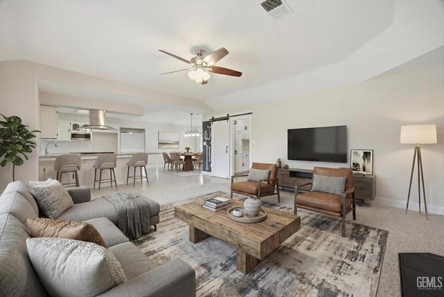 15709 Marty Avenue, Bakersfield, CA 93314