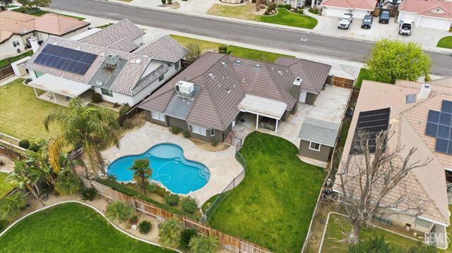 15709 Marty Avenue, Bakersfield, CA 93314