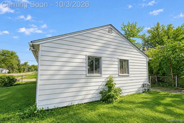 32004 Cheboygan Court, Westland, MI 48186
