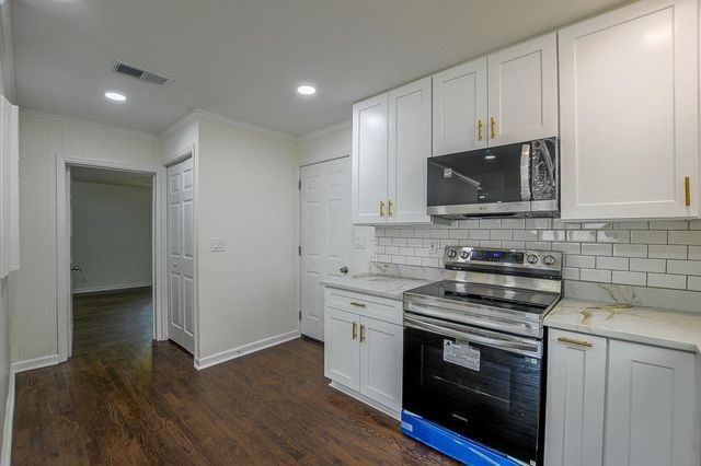 1044 Rocksprings, Forest Park, GA 30297