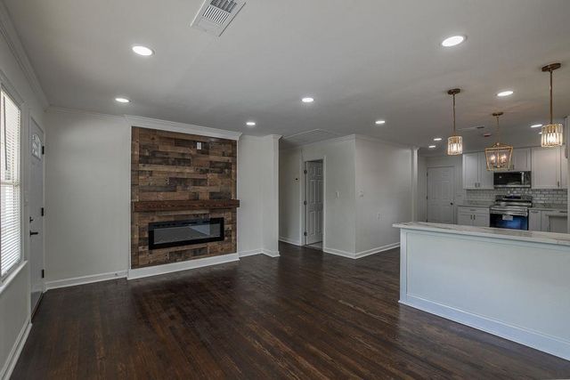 1044 Rocksprings, Forest Park, GA 30297