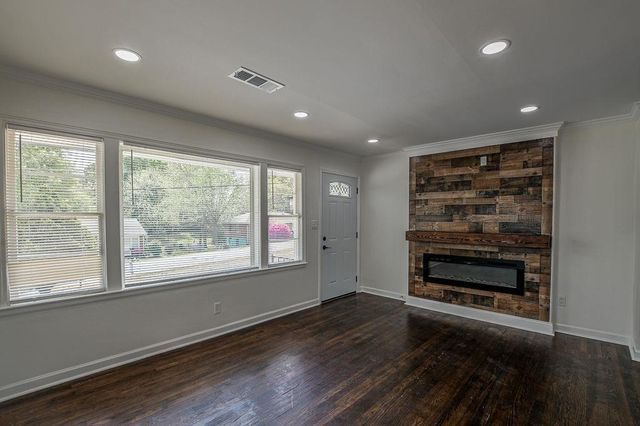 1044 Rocksprings, Forest Park, GA 30297