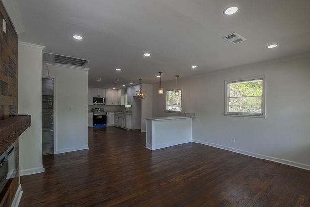 1044 Rocksprings, Forest Park, GA 30297