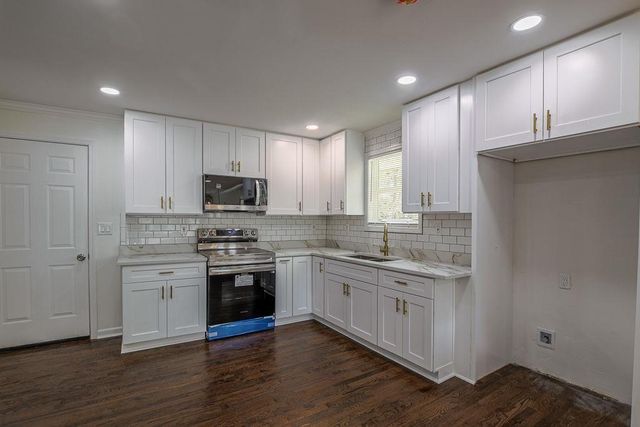 1044 Rocksprings, Forest Park, GA 30297