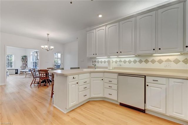 5541 Louis Sells Road, Kernersville, NC 27284