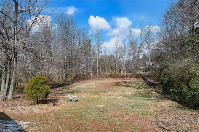 5541 Louis Sells Road, Kernersville, NC 27284