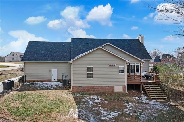 5541 Louis Sells Road, Kernersville, NC 27284