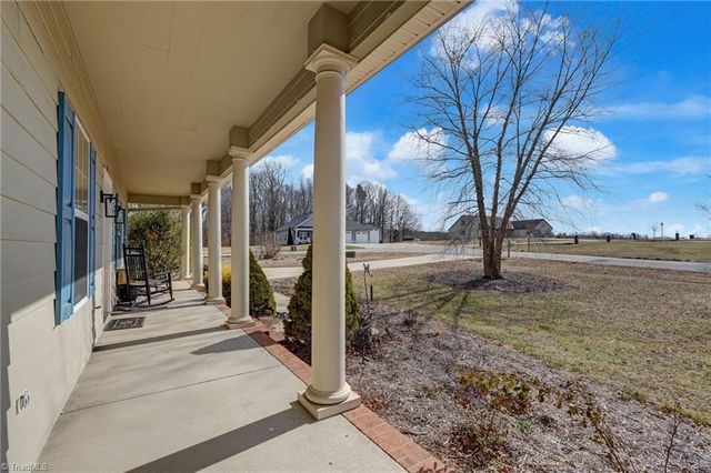 5541 Louis Sells Road, Kernersville, NC 27284