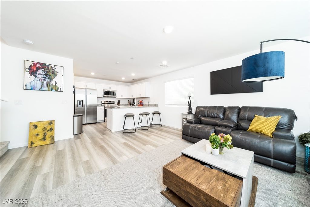 2849 Desert Mosaic Lane 5, Las Vegas, NV 89183