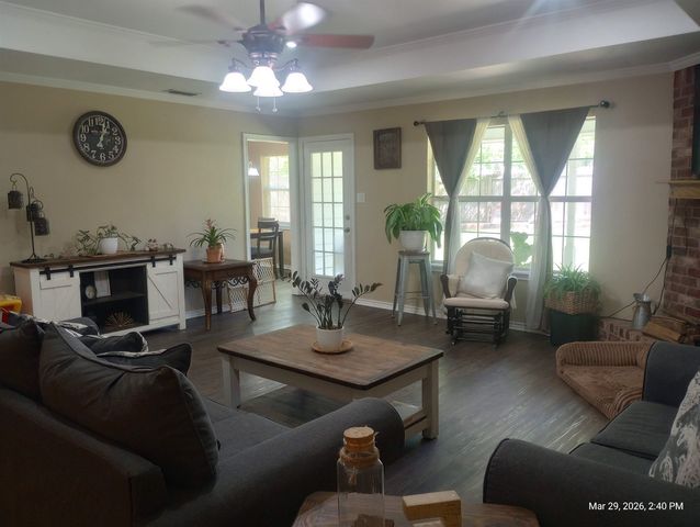 110 Peggy Ruth Dr, Longview, TX 75605