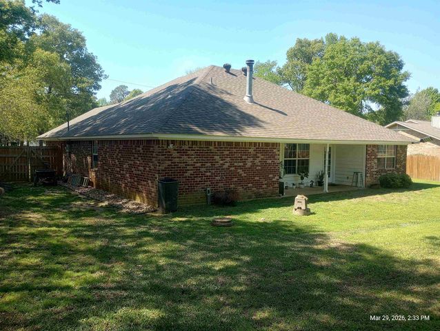 110 Peggy Ruth Dr, Longview, TX 75605