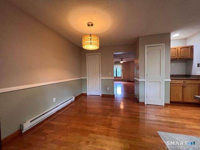 223 Flanders Road 8, East Lyme, CT 06357
