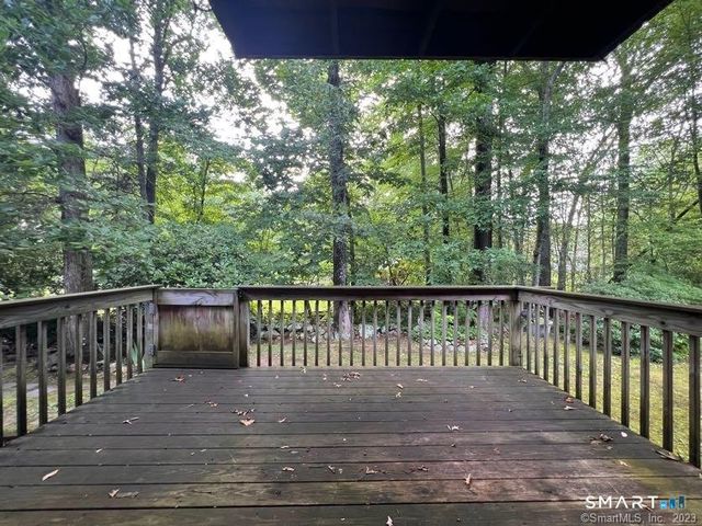 223 Flanders Road 8, East Lyme, CT 06357