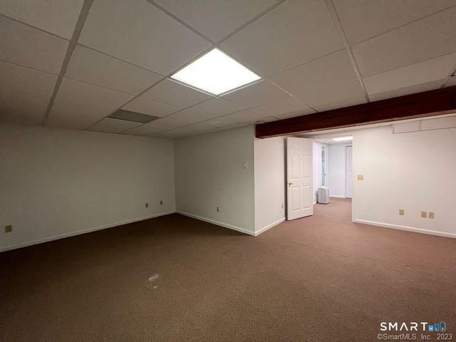 223 Flanders Road 8, East Lyme, CT 06357