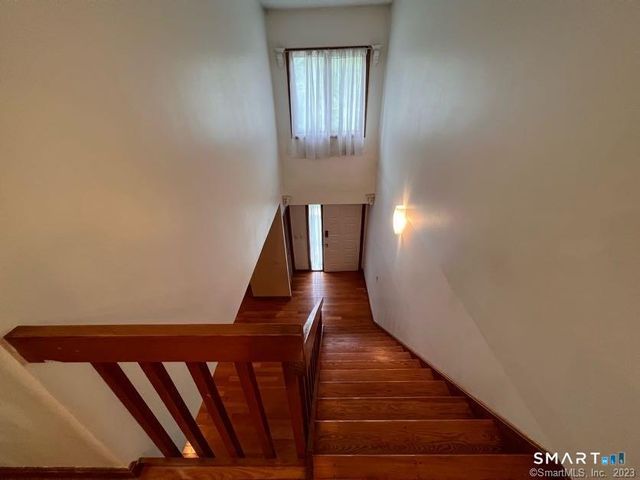 223 Flanders Road 8, East Lyme, CT 06357