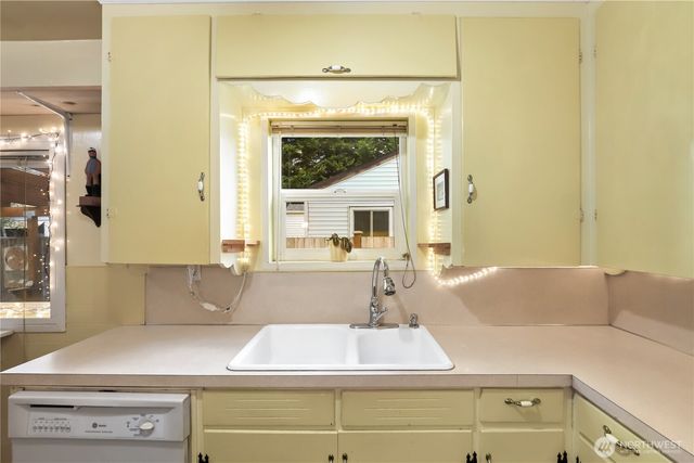 13802 A Street S, Tacoma, WA 98444