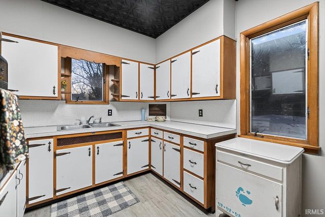 537 Gladstone Avenue, Elkhart, IN 46516