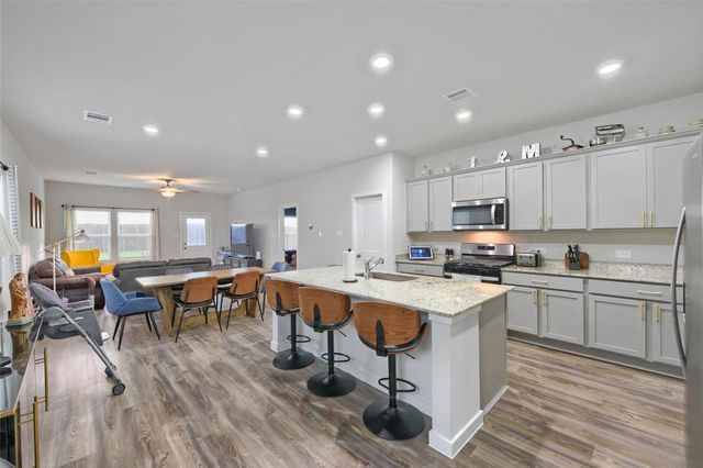 17343 King Eider Road, Waller, TX 77484