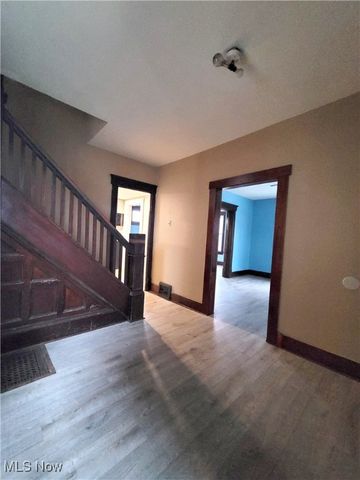 906 Harrison Avenue SW, Canton, OH 44706