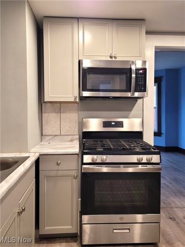 906 Harrison Avenue SW, Canton, OH 44706