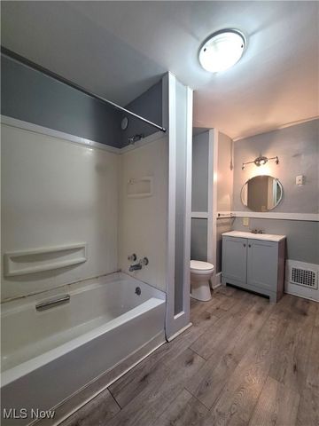 906 Harrison Avenue SW, Canton, OH 44706