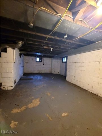 906 Harrison Avenue SW, Canton, OH 44706