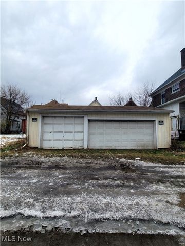 906 Harrison Avenue SW, Canton, OH 44706