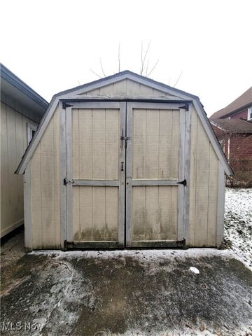 906 Harrison Avenue SW, Canton, OH 44706