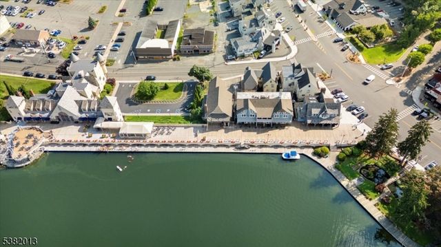 24 Holland Cir, Sparta Twp., NJ 07871