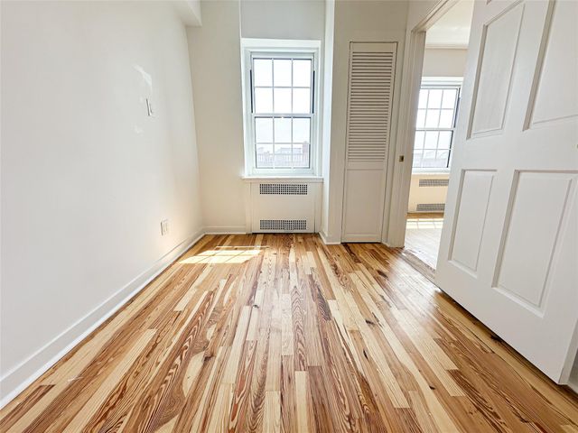 35-24 78th Street A67, Jackson Heights, NY 11372