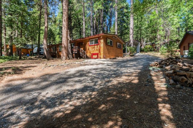 2336 Fairway Dr, Arnold, CA 95223